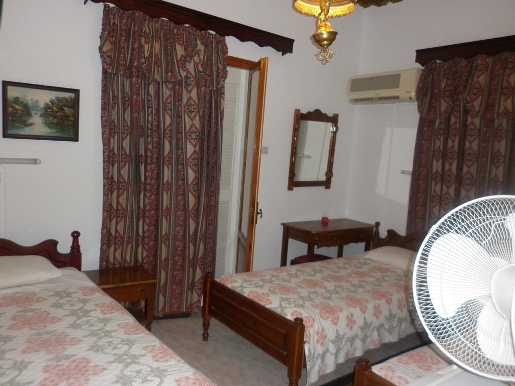 Miramare Hotel Lakkíon Habitación foto