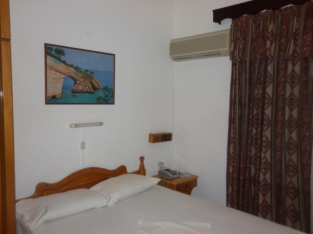 Miramare Hotel Lakkíon Habitación foto
