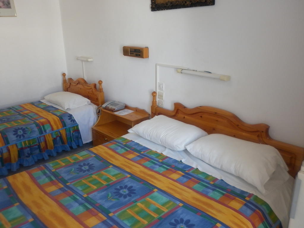 Miramare Hotel Lakkíon Habitación foto